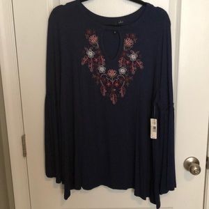 Women’s long sleeve shirt